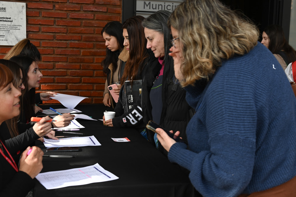 NOTICIAS TIGRE:BAJO EL LEMA "ANTICIPAR PARA CUIDAR", EL MUNICIPIO DE TIGRE REALIZO EL CONSERVATORIO PARA CONSTRUIR ACUERDOS DE CRIANZA DIGITAL.